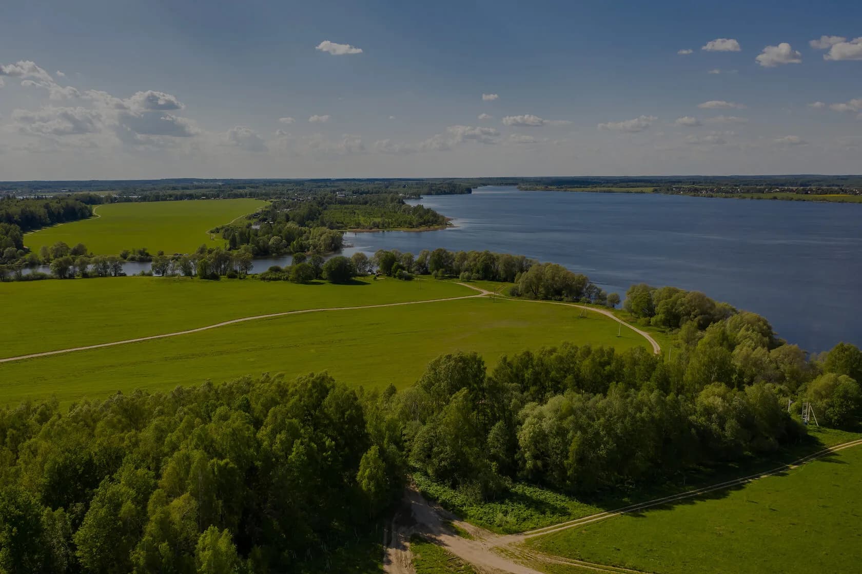 Ozerna — курортный посёлок с частной набережной и виллами у воды